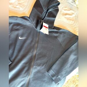 Men’s jacket with hood